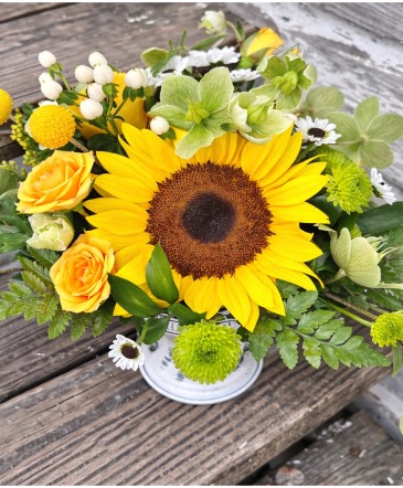 A Pave of Sunflowers Floral Arrangement in Key West, FL | Petals & Vines