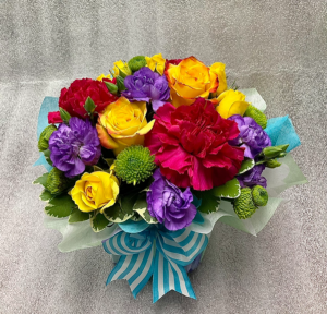 A Splash of Colour Flower arrangement