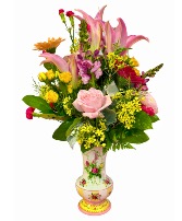 A SURPRISE FOR MOM Vase Arrangement