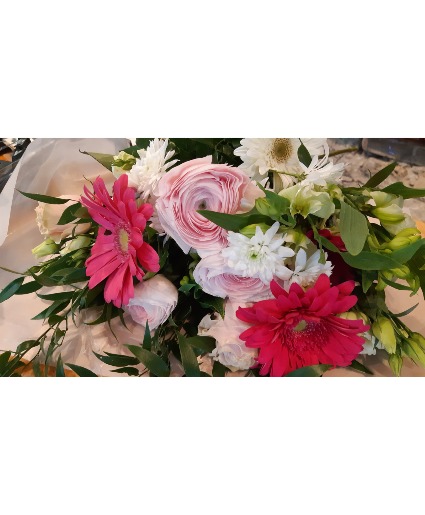 Sammy's Bouquet Hand Tied Bouquet/ No Vase