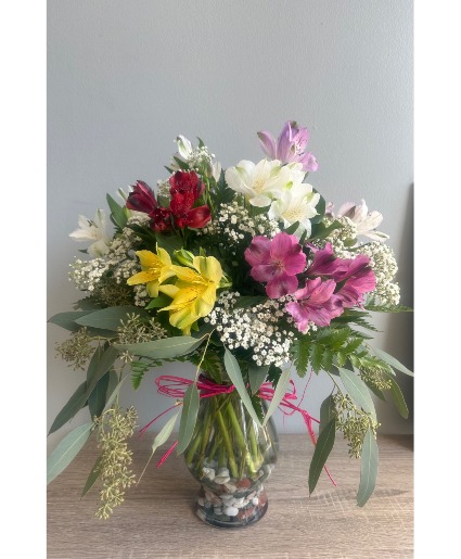 FSN- Alluring Alstroemeria Vase Arrangement 