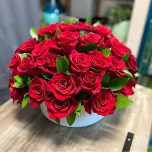 American Gothic Luxury | Modern Flowers