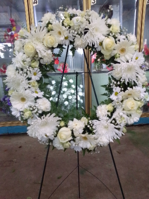 White wreath Large white stand wreath