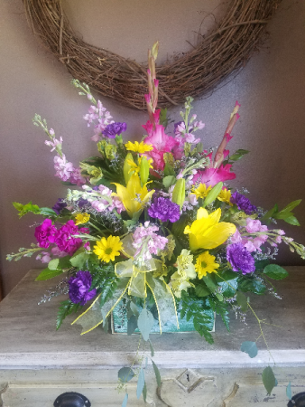 Antique drawer garden Fresh arrangement