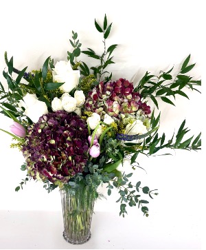 Antique flower arrangement Fresh cut water