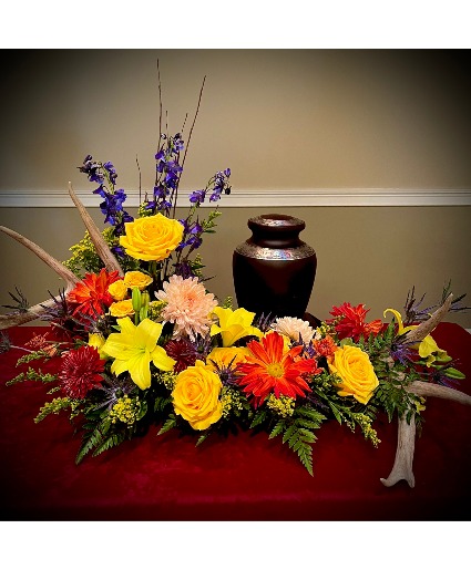 Antler Farewell   Urn Wreath 