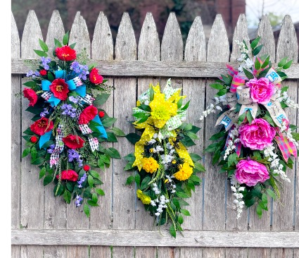 APRIL 29, 2025 @ 6:30PM Silk Spring Door Swag
