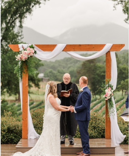 arbor swags ceremony