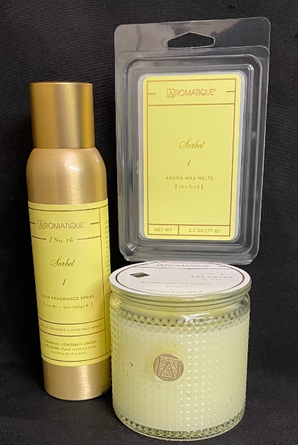 Aromatique Candle Spring/Summer Gift Basket
