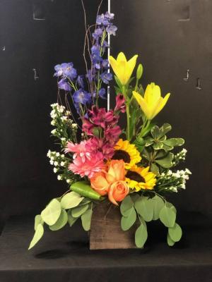 Piano's Flowers & Gifts