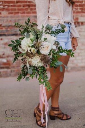 Autumn Bouquet Wedding in Peoria, IL | GP MILLER FLORAL