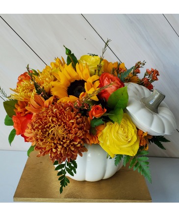 Autumn Pumpkin Fresh Flowers in Peoria, IL | GP MILLER FLORAL
