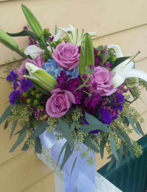 B 2 Fresh Handheld Bouquet