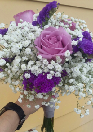 B 3 Fresh Handheld Bouquet