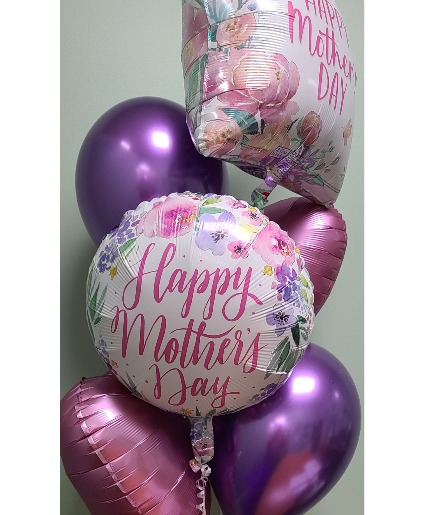 Balloon Bouquet Beautiful Balloons tied to Chocolate Candies