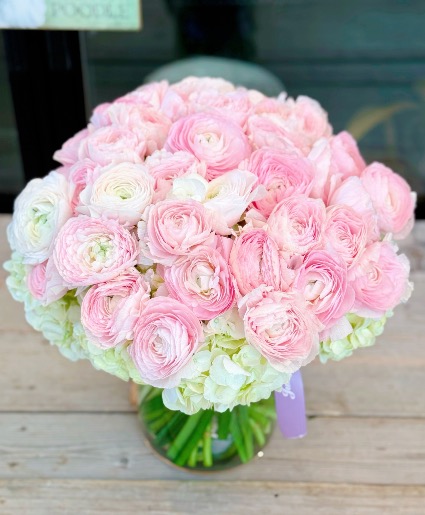 Lovely Ranunculus  Vase Bouquet 