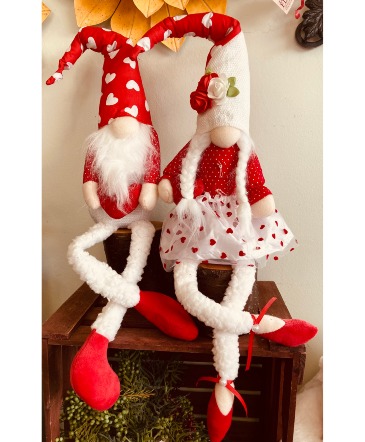 Be Mine Gnome Couple Gift Item in Lompoc, CA | Lompoc Valley Florist