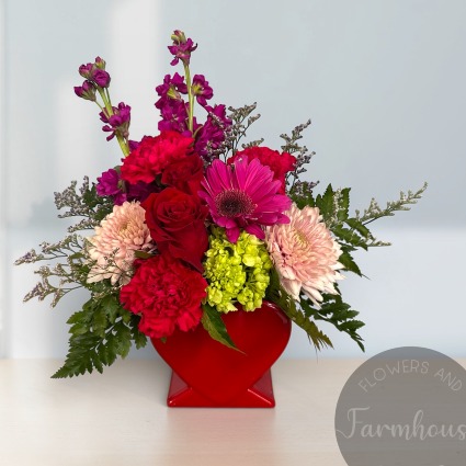 Be Mine Standard Designer's Choice Bouquet Arrangement