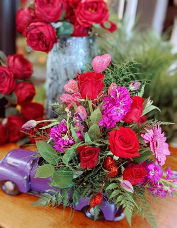 A Truck of Love  Table Arrangement 