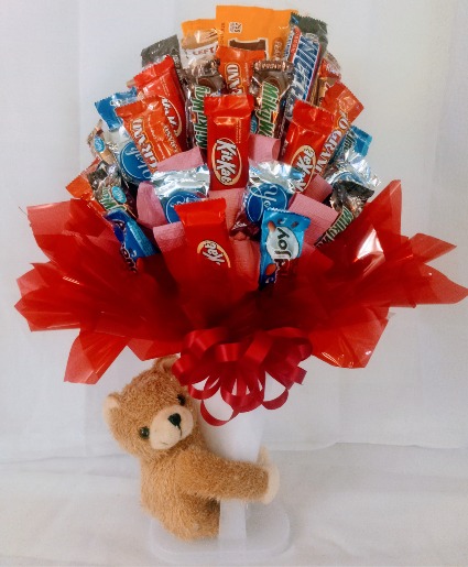 Bear hug Candy bouquet