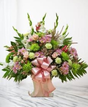 Treasured Memories Pink Floor arragment