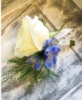 Beautiful Blues Boutonniere Boutonniere
