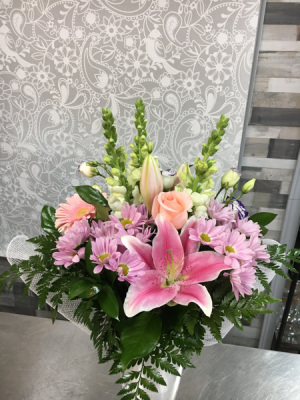 Pretty Pastel Bouquet  No Vase