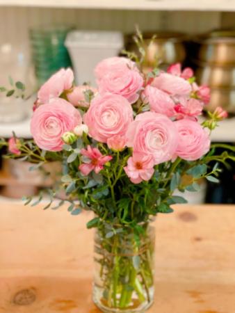 Beautiful table  Ranunculus 