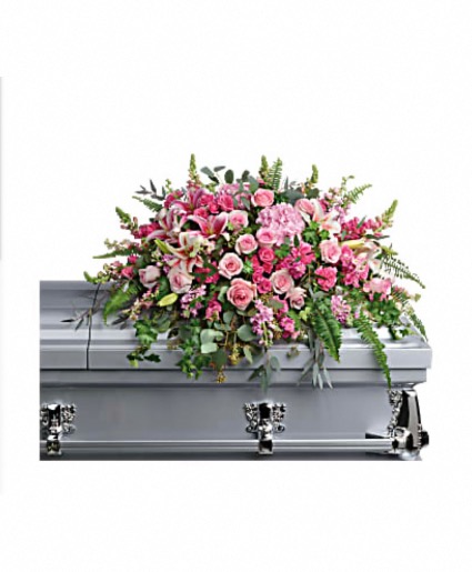 Beautiful tribute spray  