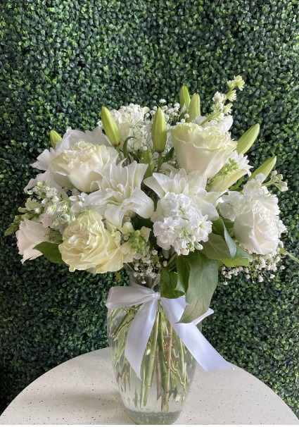 Beautiful White Floral Arrangemet 