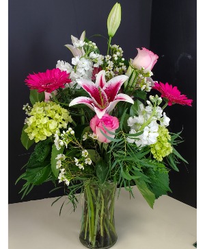 Beautiful Pinks Flower Arrangement