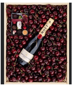 Berry Bubbly   Next Day Delivery