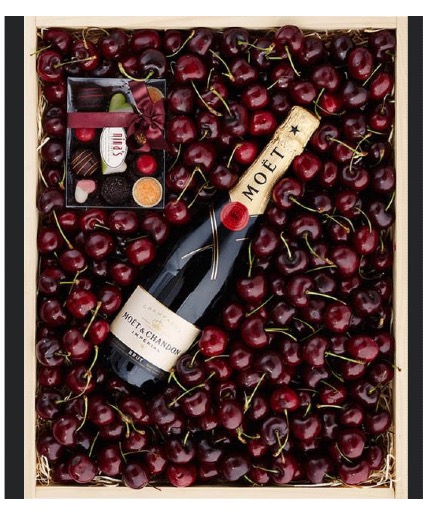 Berry Bubbly   Next Day Delivery