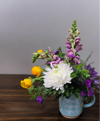 Best Mom Ever mug arrangement  Arrangement 