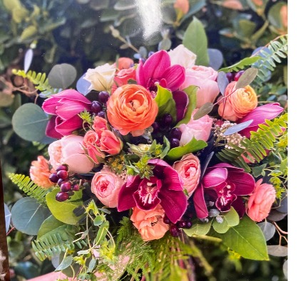 "Big and Beautiful" Flower Arrangement