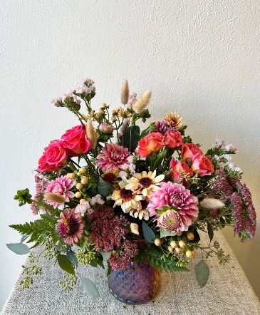Rosy Reverie  in La Grande, OR | FITZGERALD FLOWERS