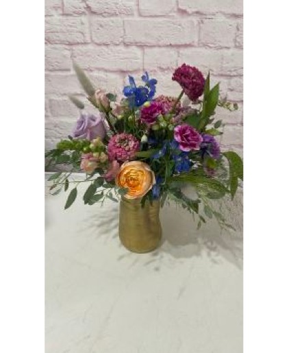 Birds Of A Feather Vase Arrangement