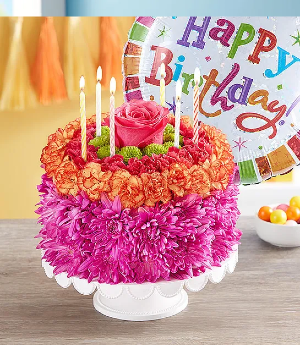 Birthday Cake Surprise standard shown table arrangement