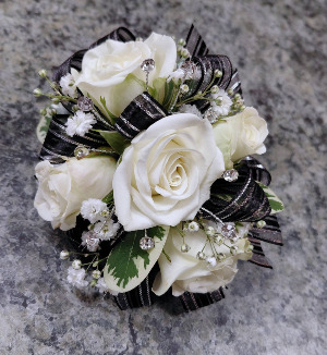 Black and White Wrisst Corsage Corsage