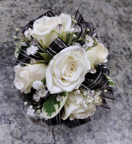 Black and White Wrisst Corsage Corsage