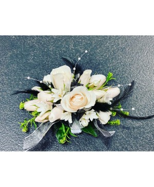 BLACK NIGHT WRIST CORSAGE PROM