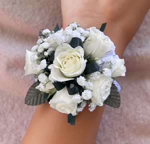 Black Tie Affair Hunter Green Ribbon and White Roses