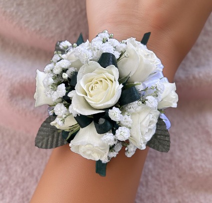 Black Tie Affair Hunter Green Ribbon and White Roses
