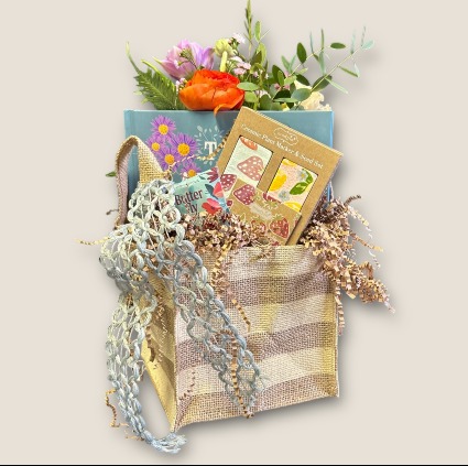 Bloom & Grow Gift Set Gift Basket