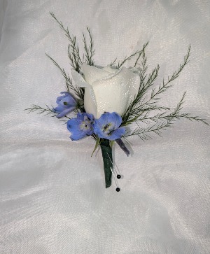 Blue and White Boutonneore 