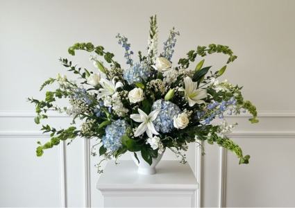 Blue and White Graceful Devotion 
