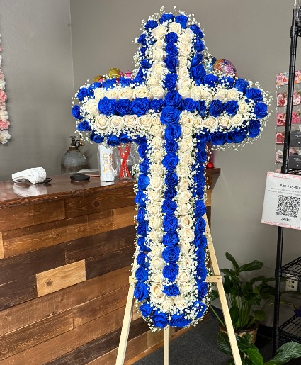 BLUE AND WHITE ROSES CROSS 