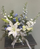 BRILLIANT BLUE PEDESTAL ARRANGEMENT