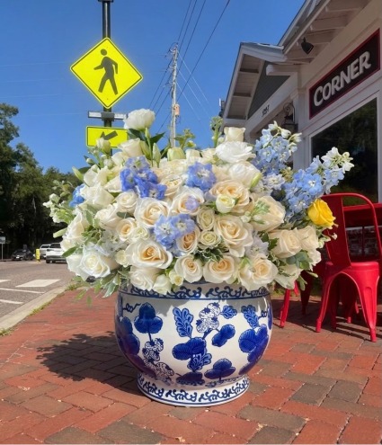 Blue & Cream Elegance Arrangement - Big Vase