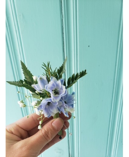 BLUE DELPHINIUM BOUTONNIERE PROM
